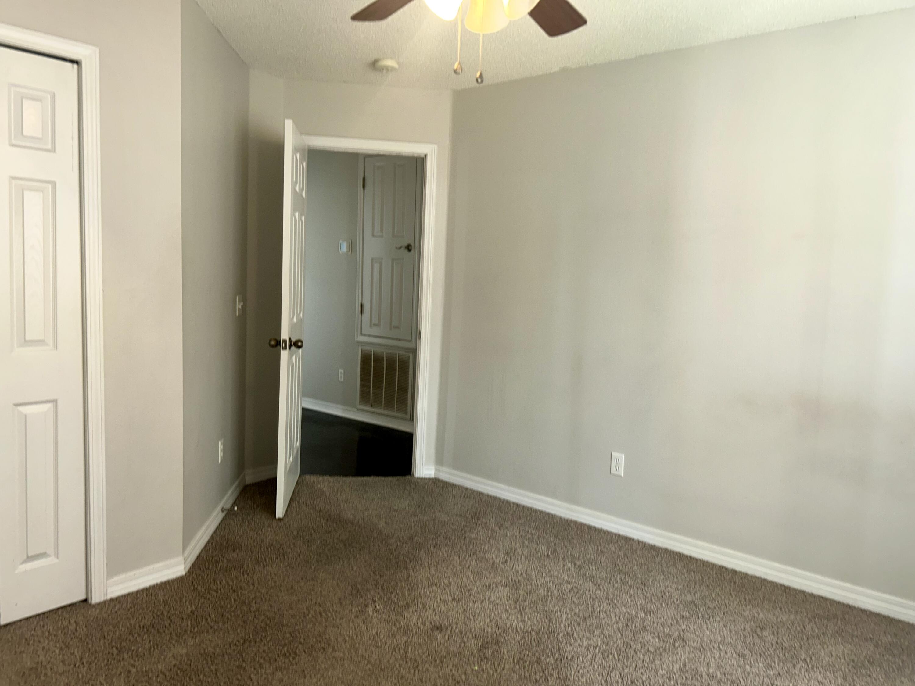 COUNTRYVIEW ESTATES 10TH ADDN - Residential Lease
