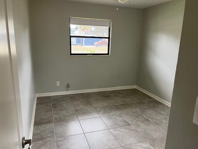 ELLIOTTS POINT 10TH ADDN - Residential Lease