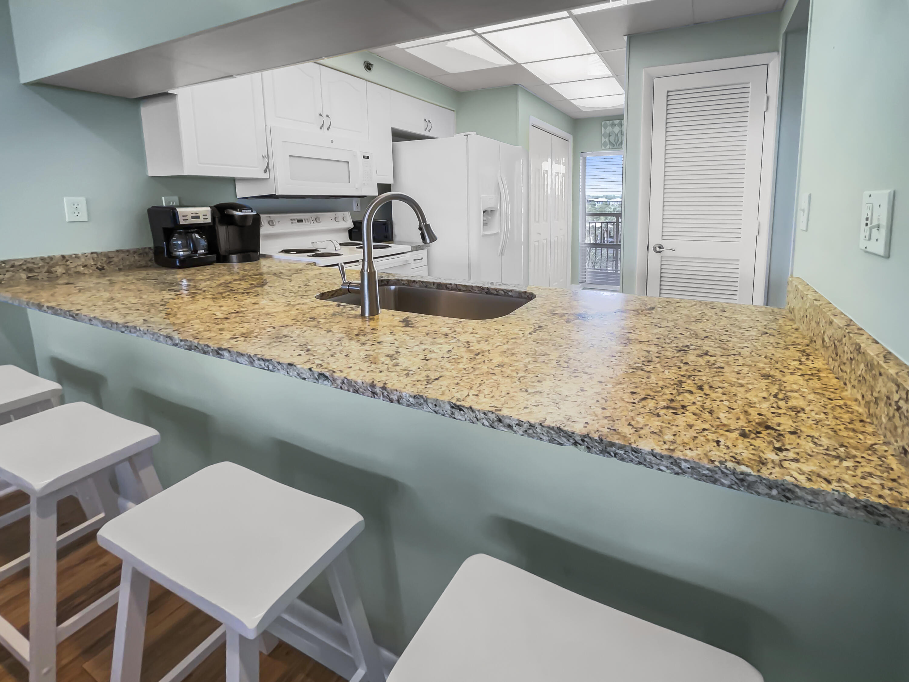 HIGH POINTE RESORT CONDO - Residential