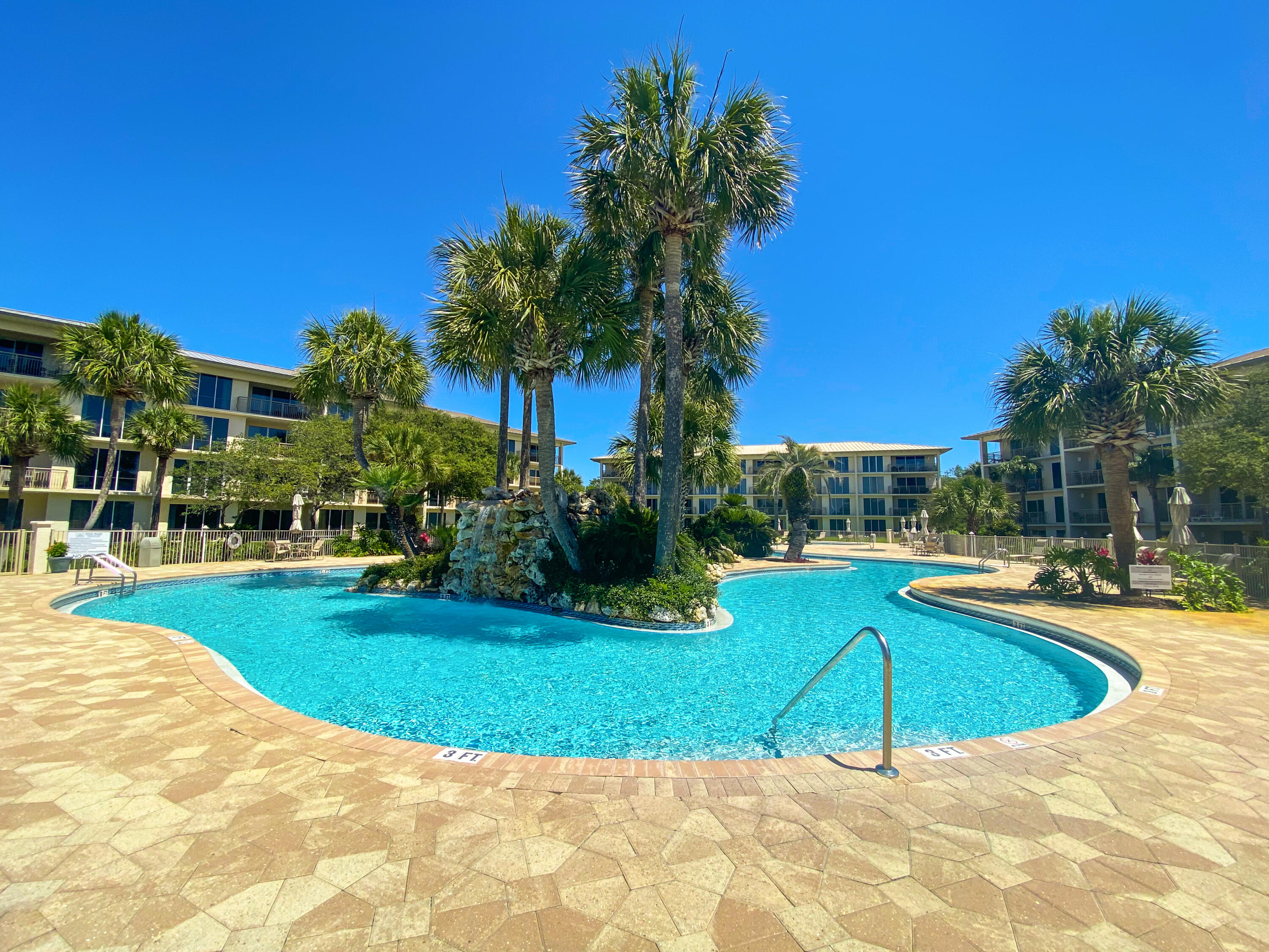 HIGH POINTE RESORT CONDO - Residential