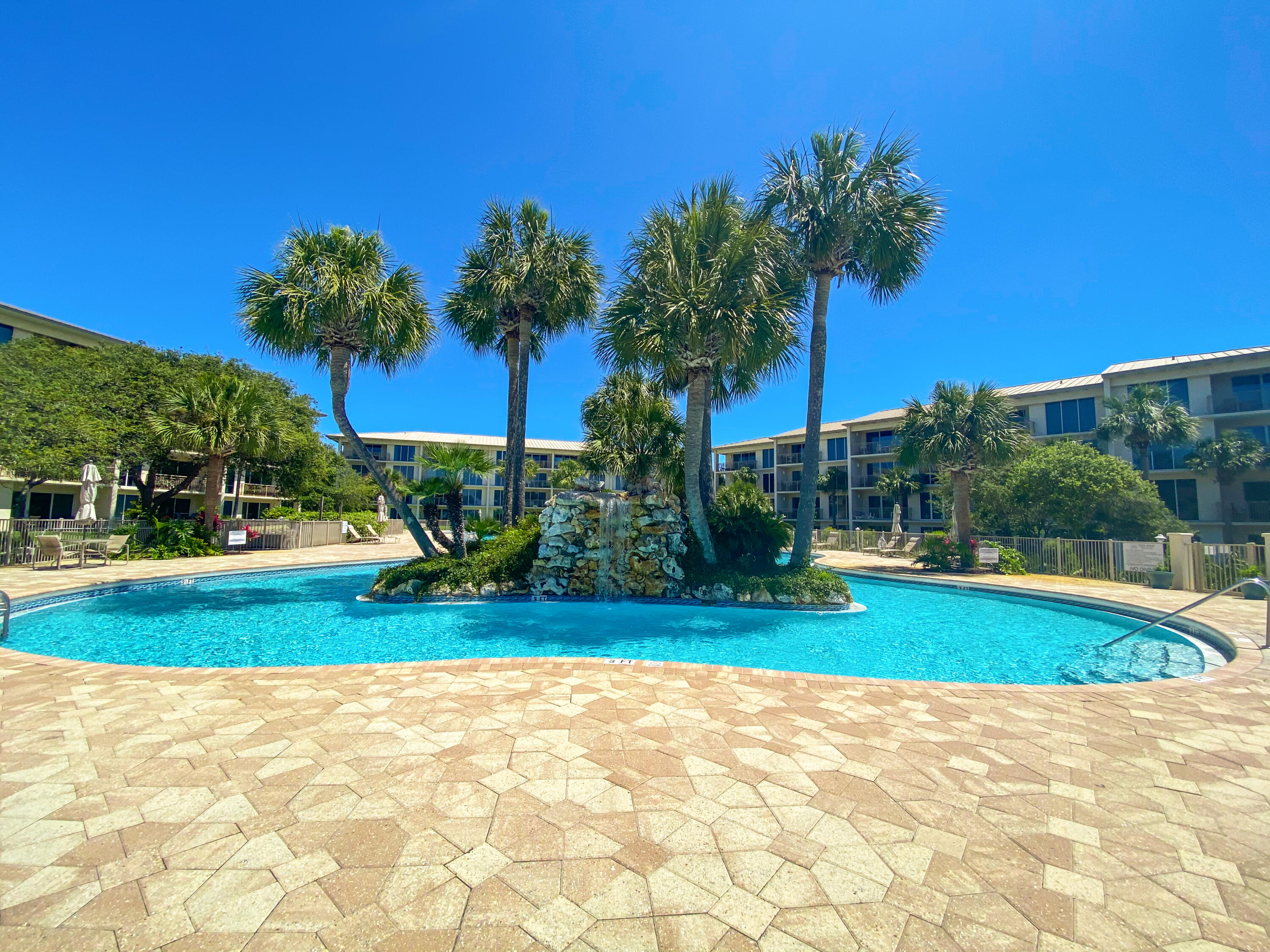 HIGH POINTE RESORT CONDO - Residential