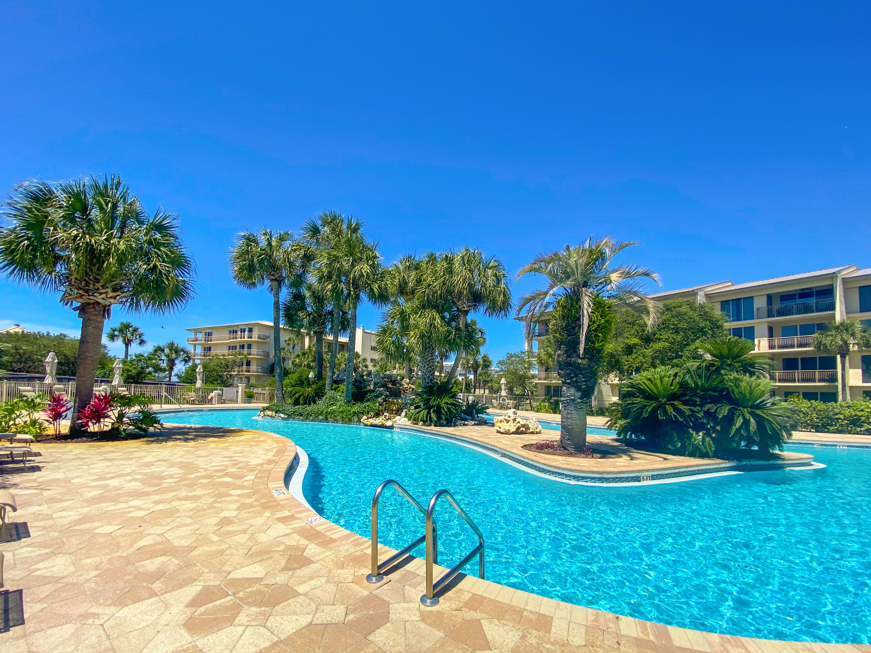 HIGH POINTE RESORT CONDO - Residential