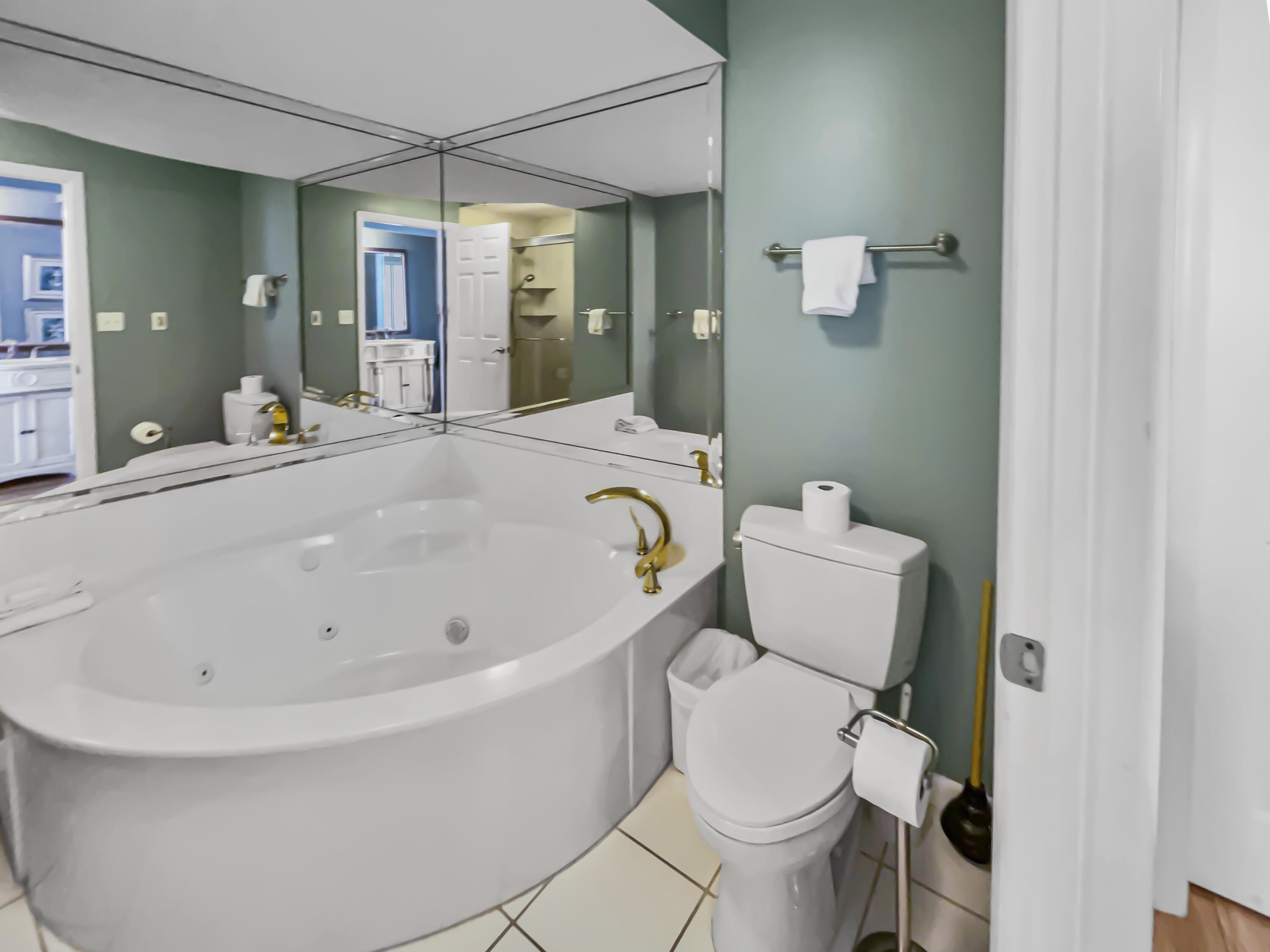 HIGH POINTE RESORT CONDO - Residential