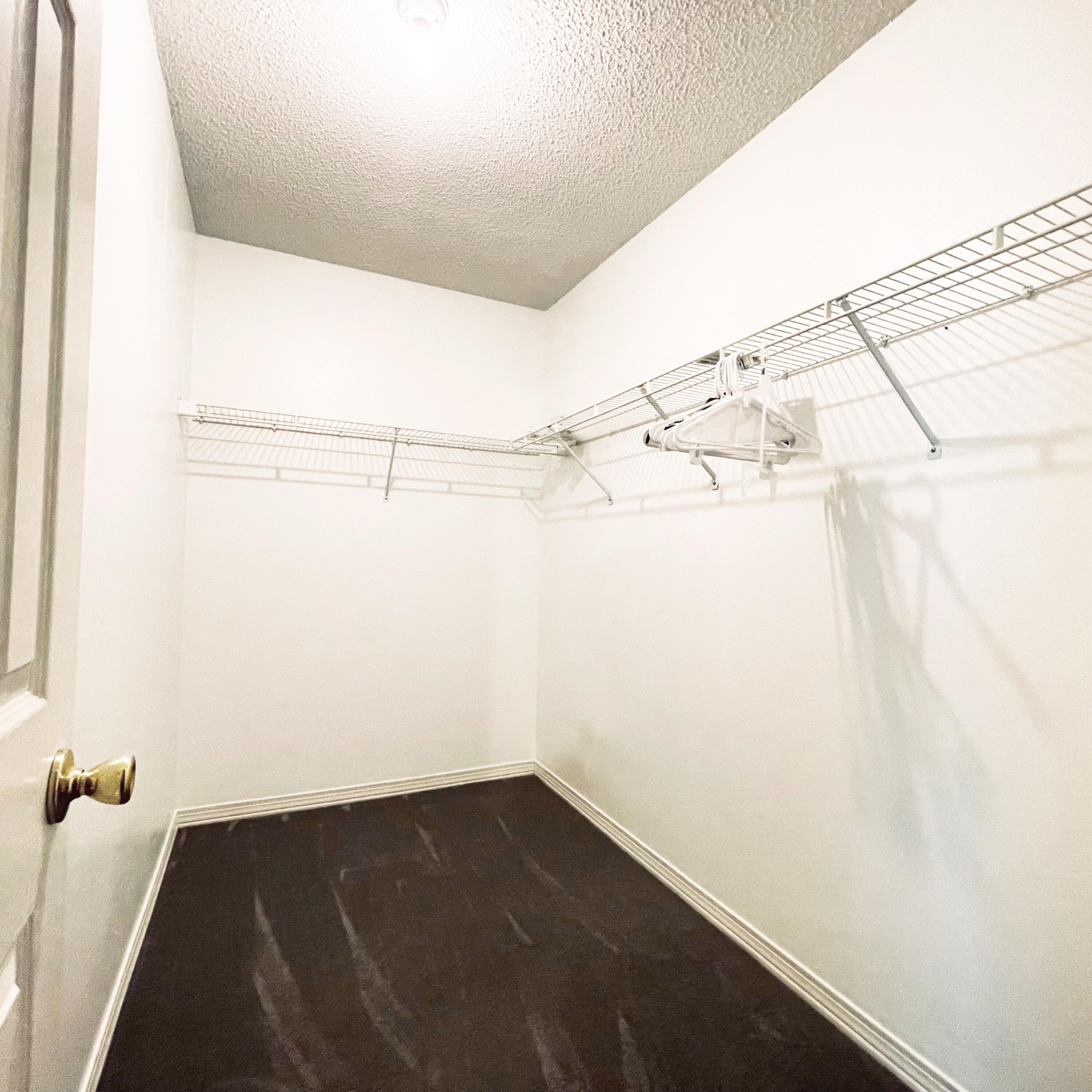 PARK PLACE 5 - Residential Lease