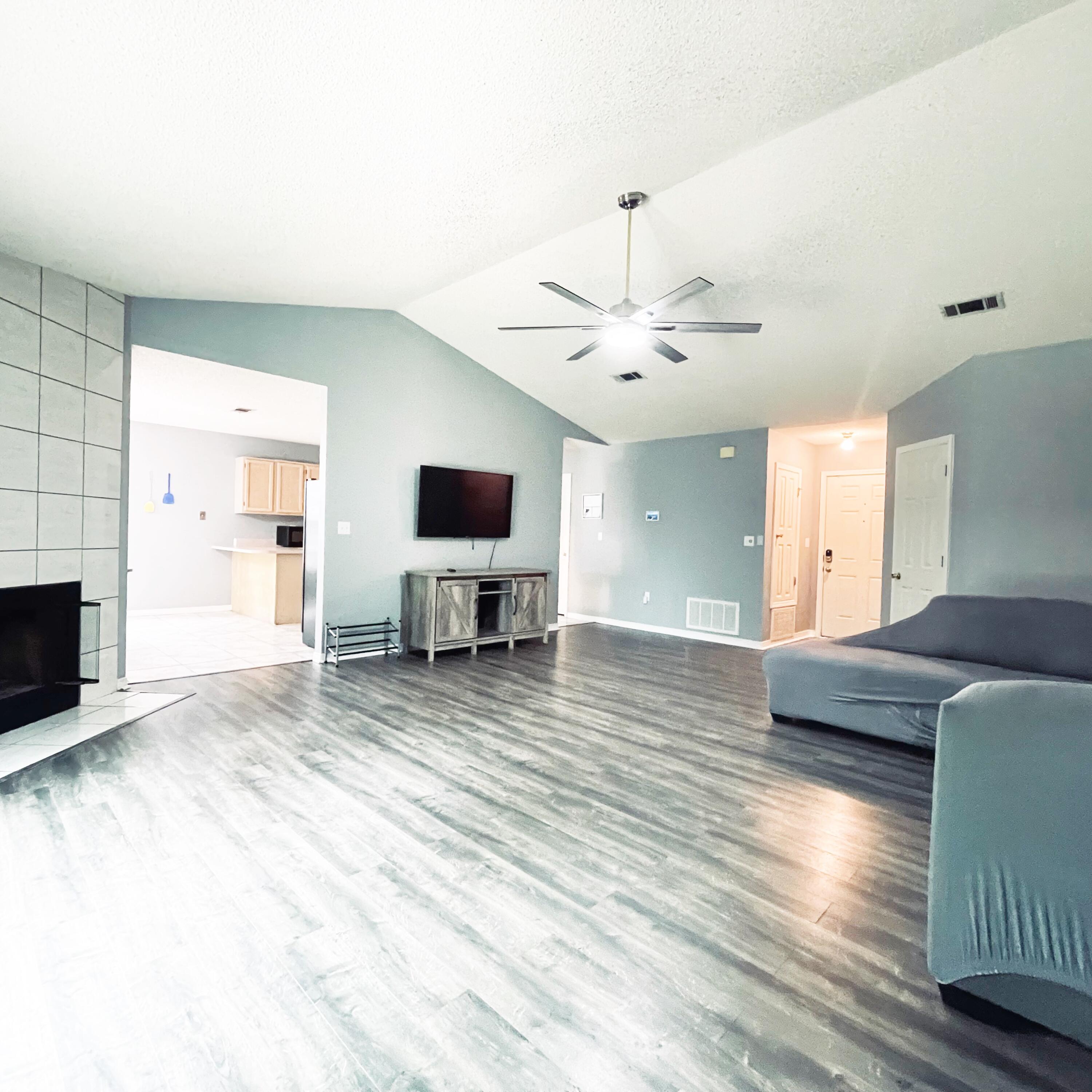 PARK PLACE 5 - Residential Lease