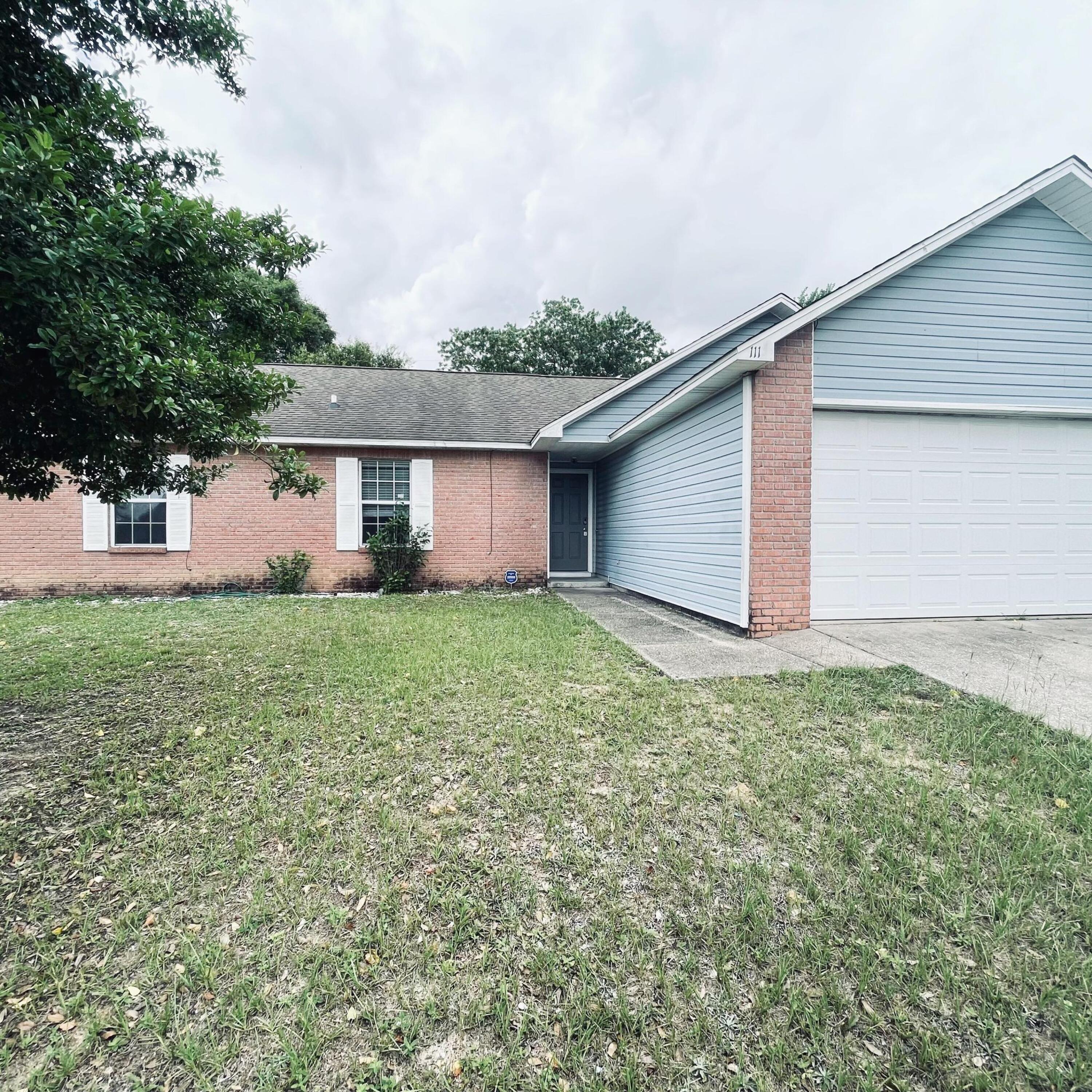 MOVE IN READY... 3bd/2bth, partially furnished home conveniently located behind Walmart on the south end of town close to all shopping, military bases, and schools. This Home sits on a nice level lot and features a fireplace, a large Master Bedroom, Master Closet and Bathroom. NO smoking. Pets allowed upon approval with a non-refundable pet fee. Minimum 600 FICO credit score required in addition to meeting applicant rental criteria.
