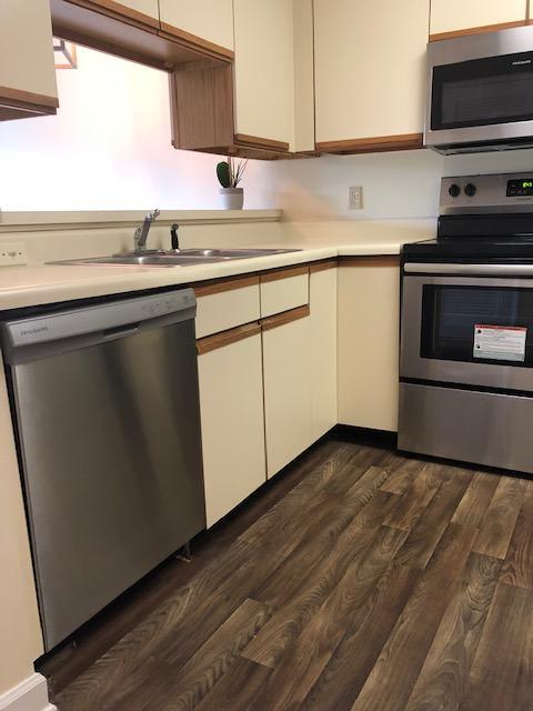 Lakeside Condo at Bluewater Bay - Residential Lease