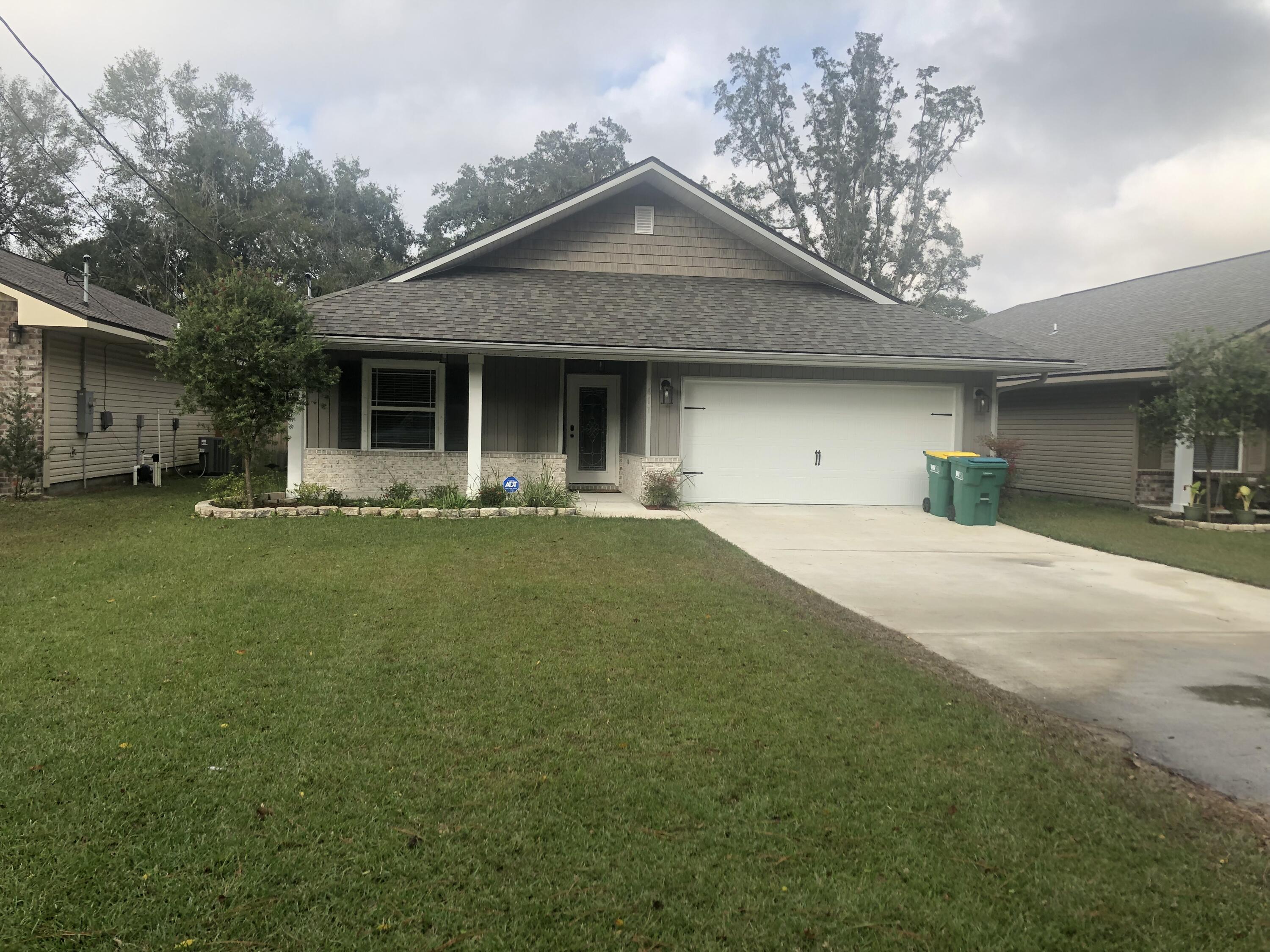 New construction 3 bedroom, 2 bathroom home located approximately 4 miles from Eglin AFB front gate and 7 miles to Hurlburt Field's back gate. This home boasts granite countertops, oversized commercial grade fridge, and a cozy firepit and covered back patio. Pets will be considered on a case-by-case basis. If approved, an additional $250 pet deposit will be required per pet.