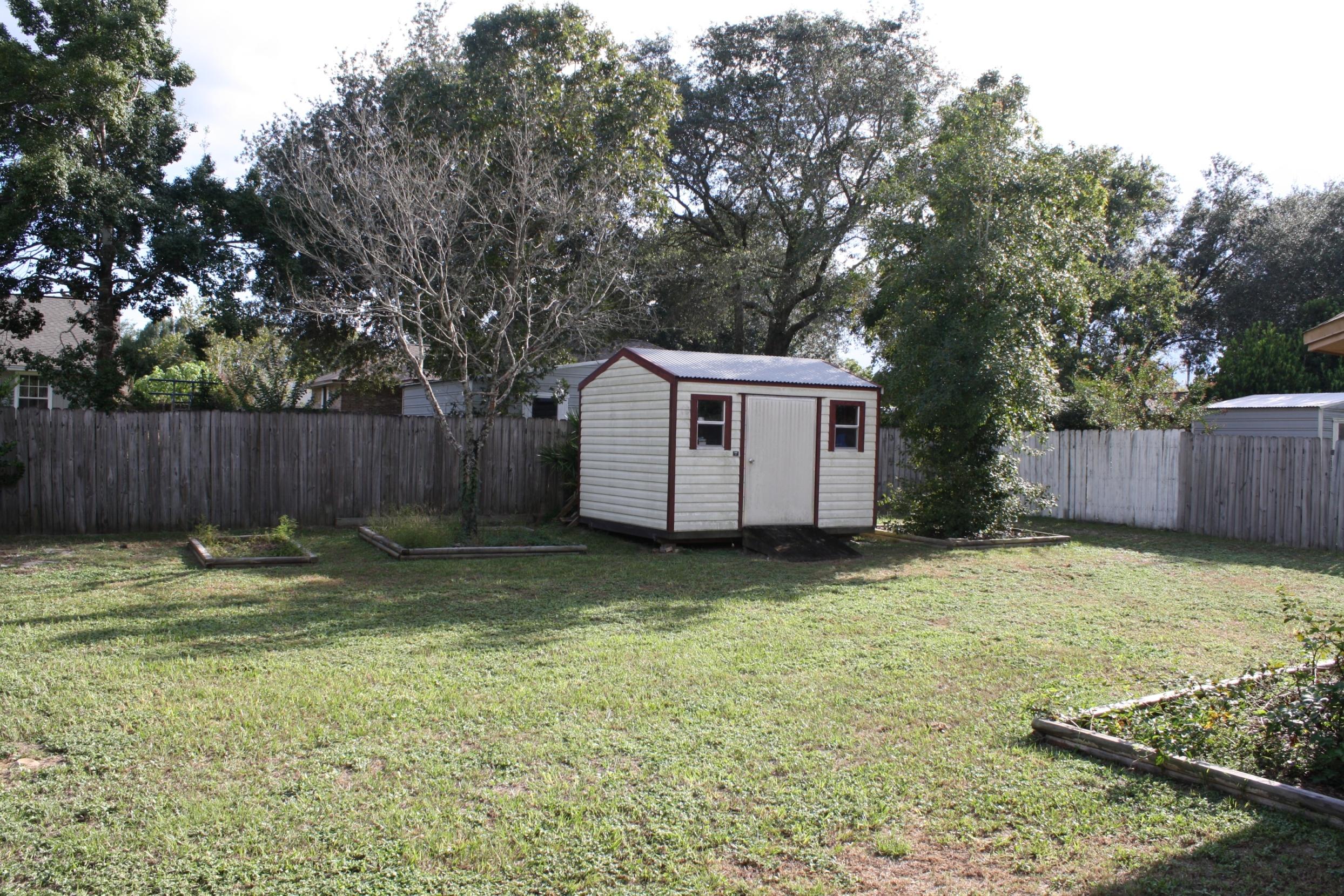 COUNTRYVIEW ESTATES 1ST ADDN - Residential Lease