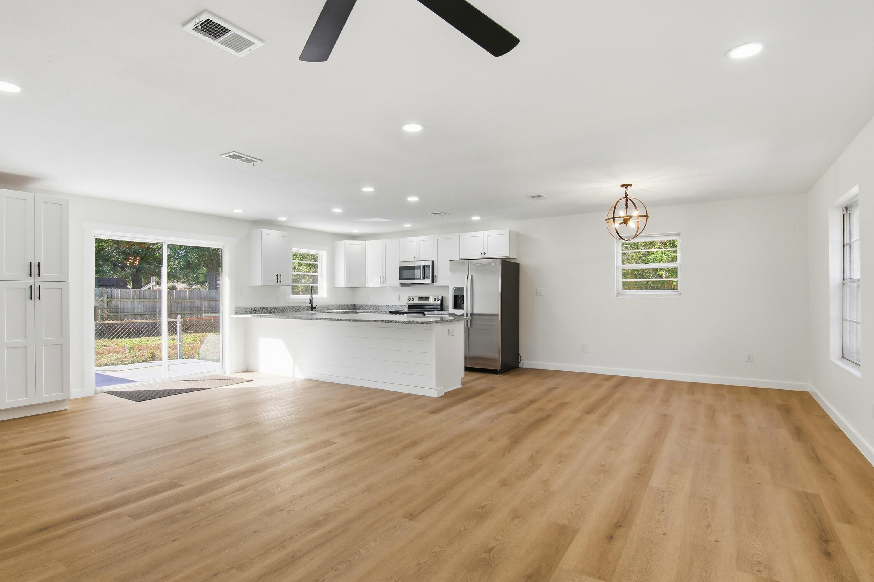 EASTGATE - Residential