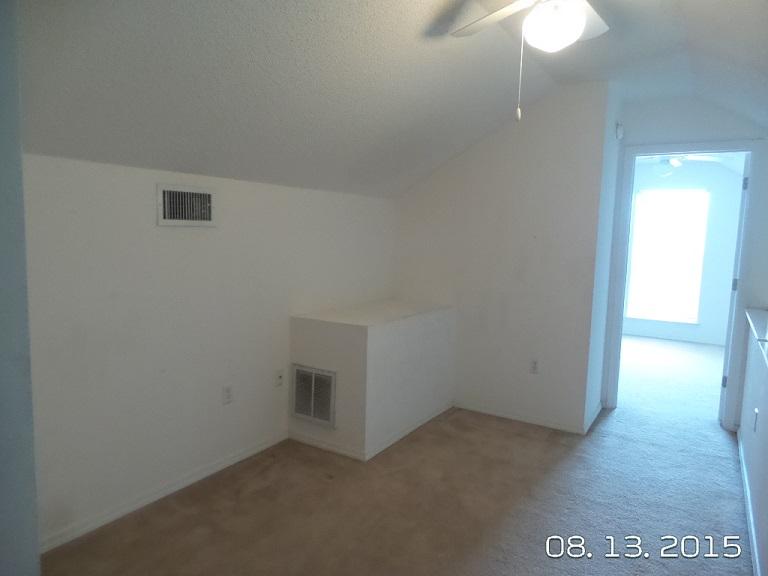 HUNTERS RUN S/D - Residential Lease
