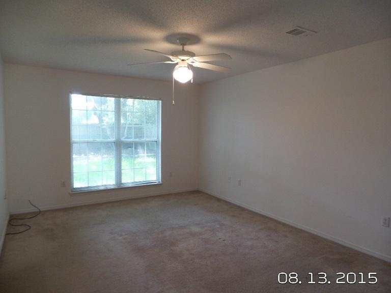 HUNTERS RUN S/D - Residential Lease