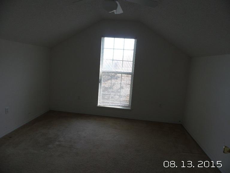 HUNTERS RUN S/D - Residential Lease