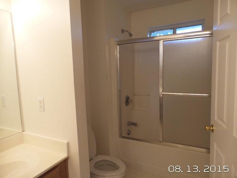 HUNTERS RUN S/D - Residential Lease
