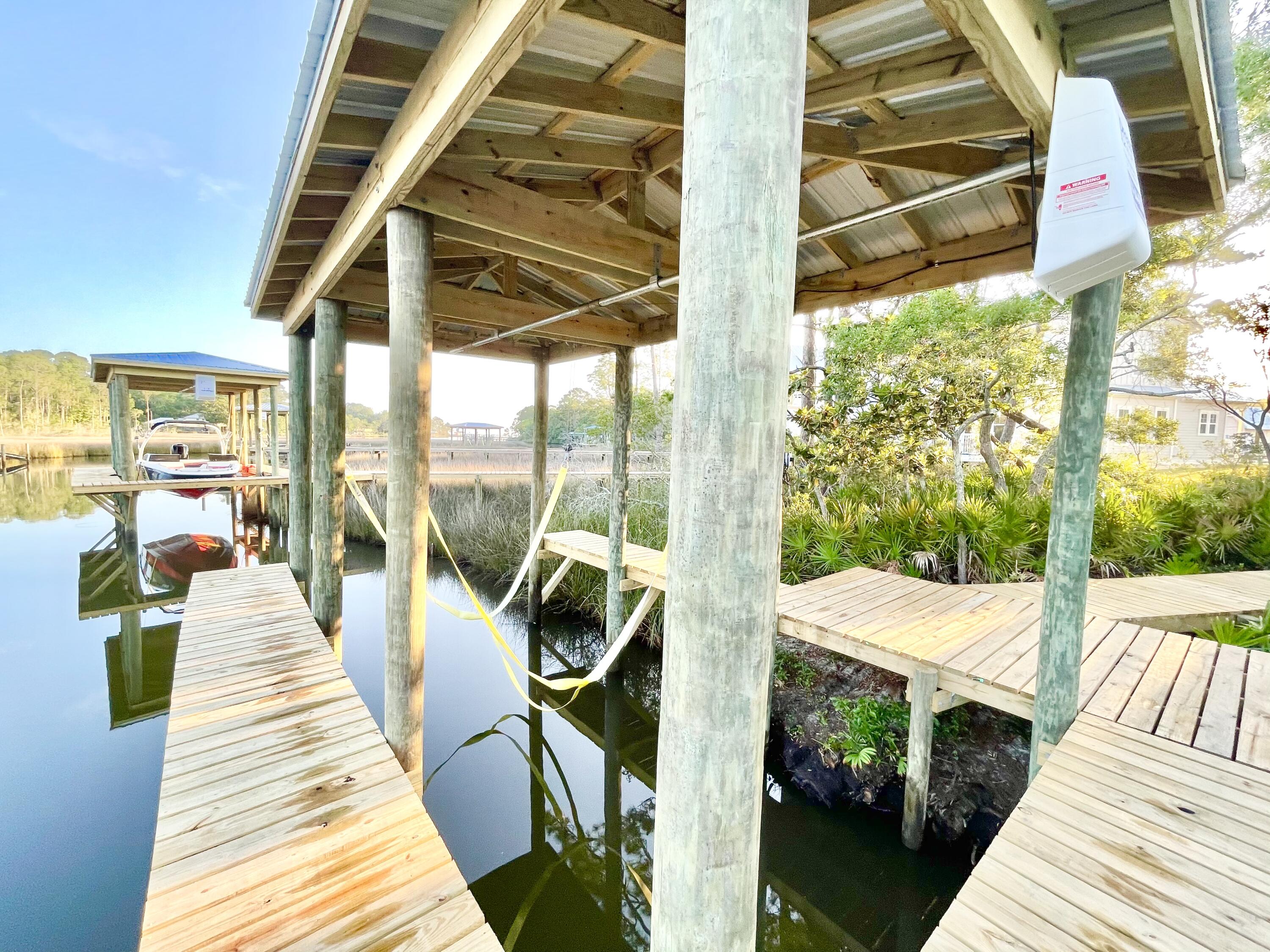 Daxton on the Bay - Residential