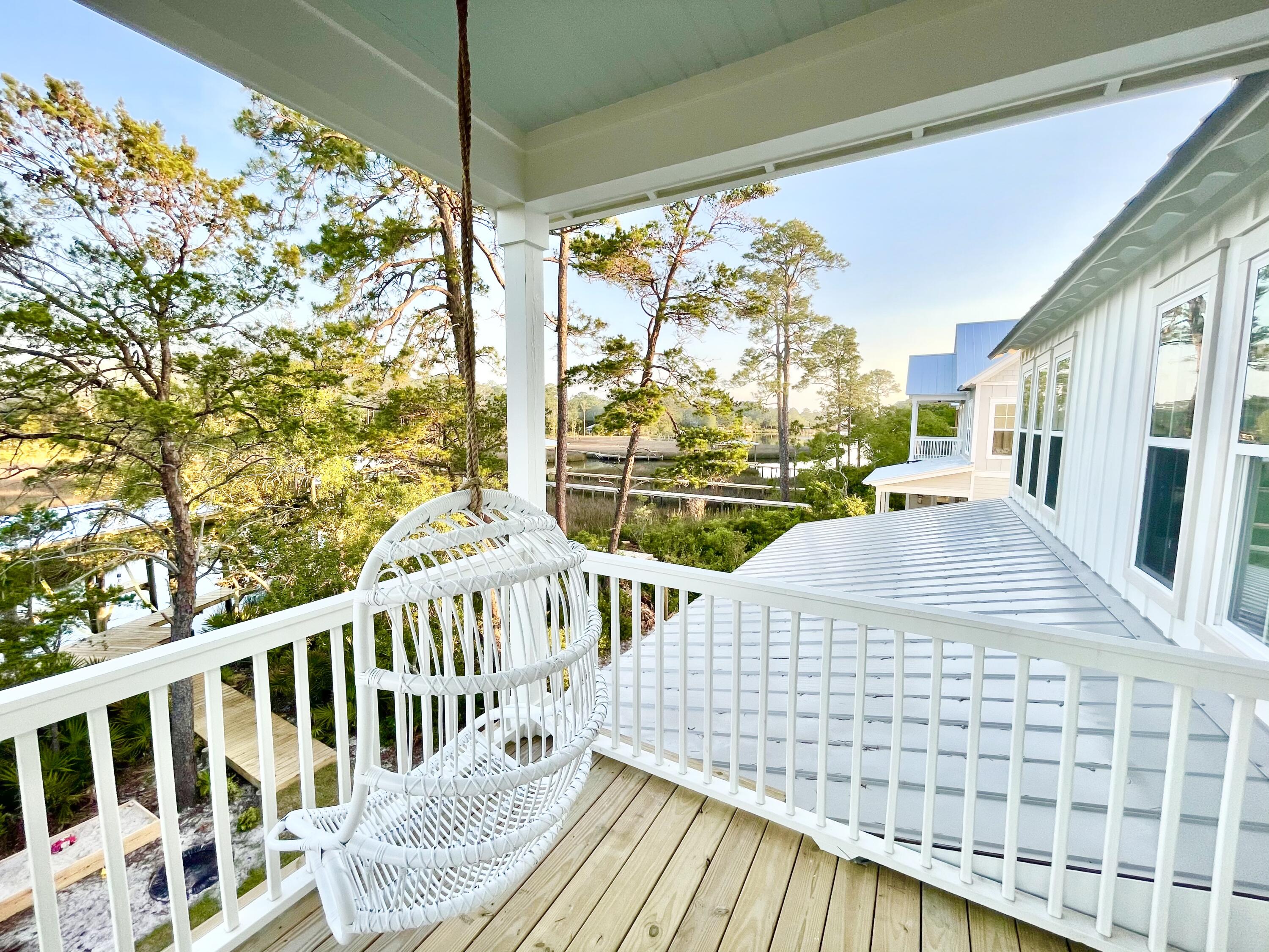 Daxton on the Bay - Residential