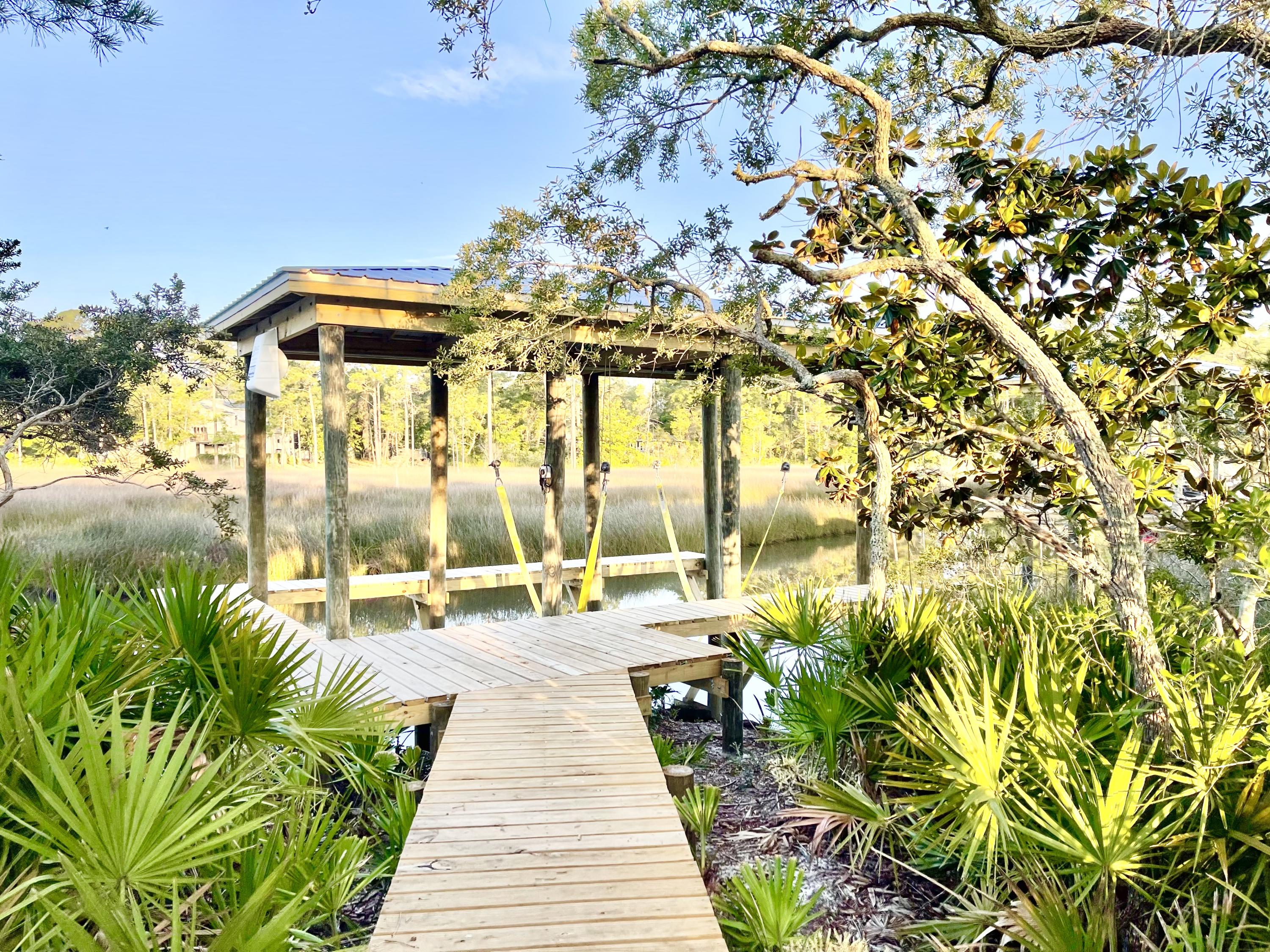 Daxton on the Bay - Residential