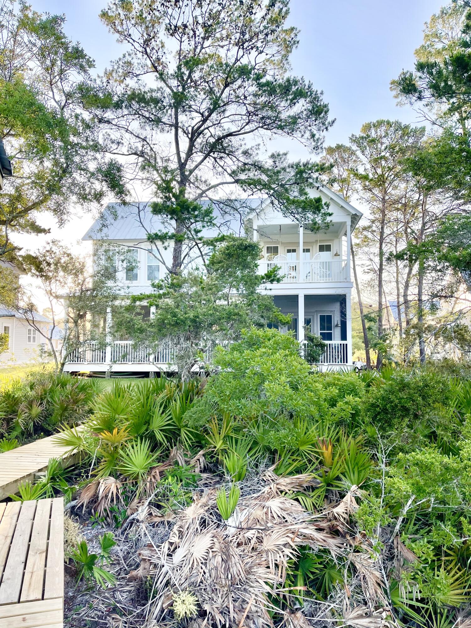 Daxton on the Bay - Residential