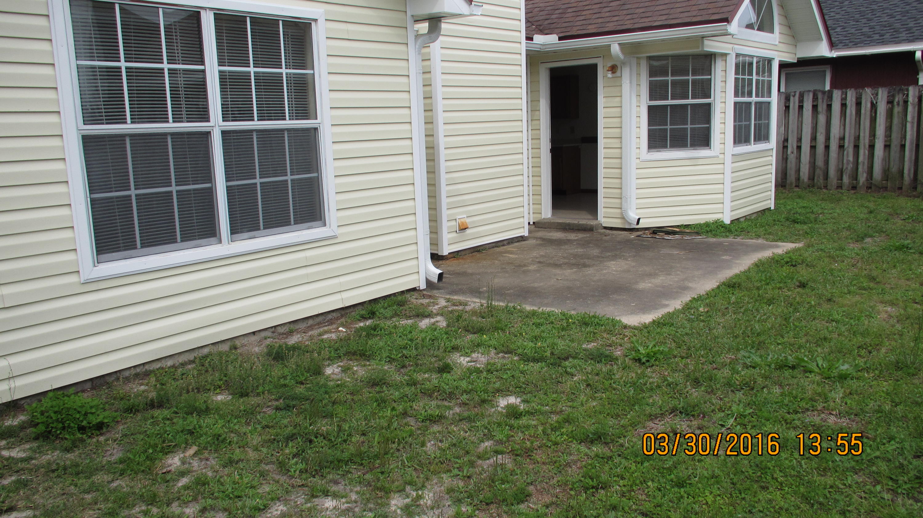 WOODLAND PARK ESTATES - Residential Lease