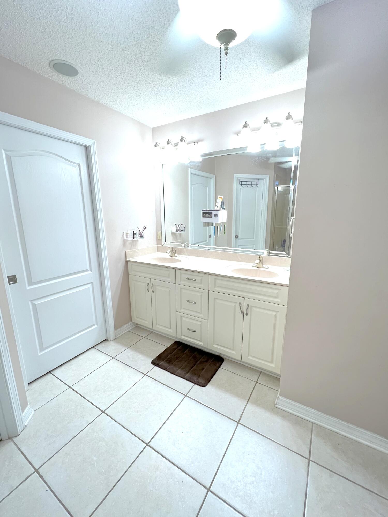 BROOKE ESTATES PH I - Residential
