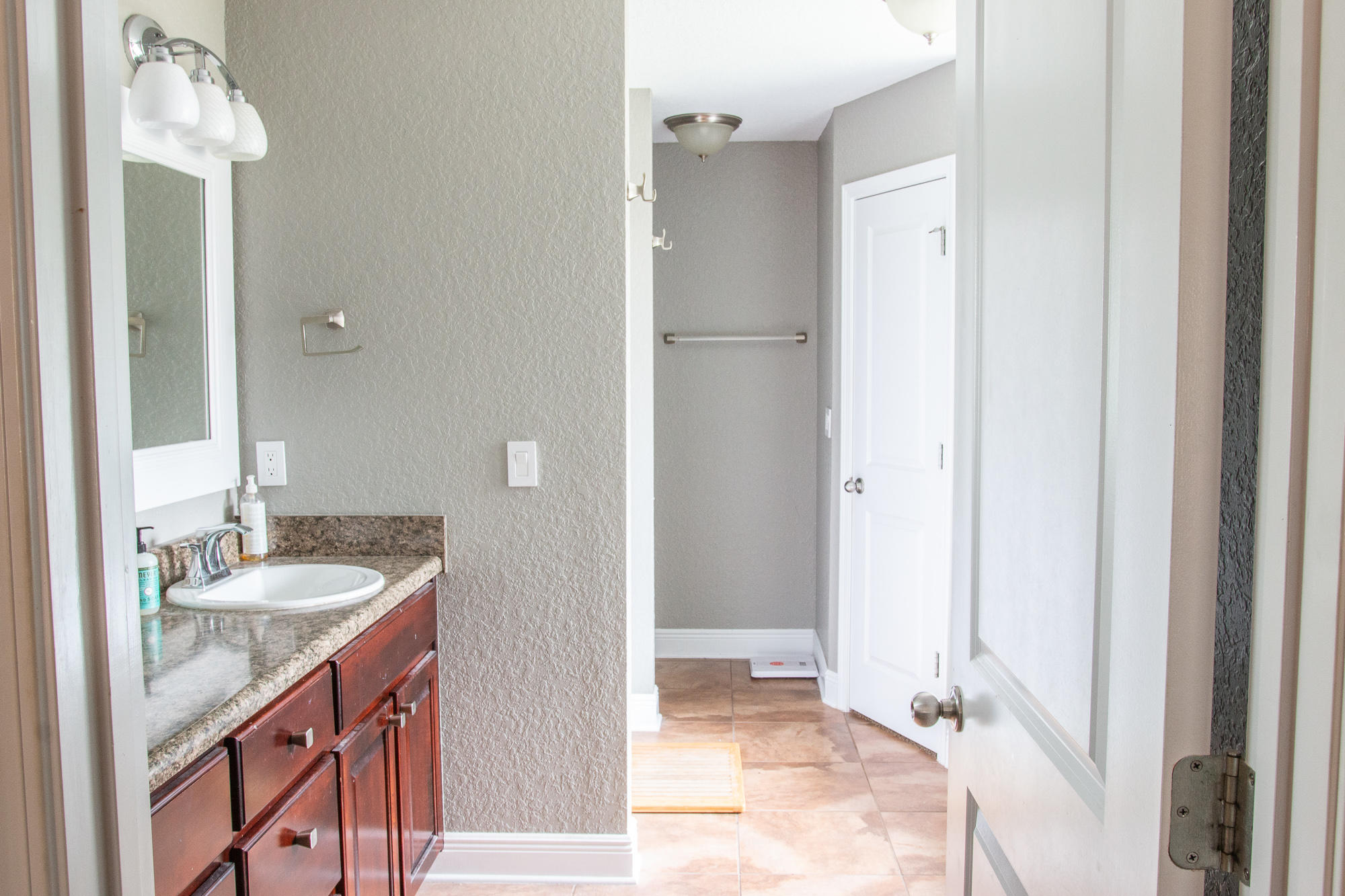 SILVERWOOD - Residential Lease