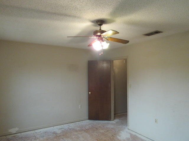 PLANTATION MANOR - Residential