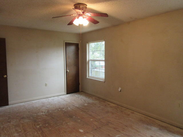 PLANTATION MANOR - Residential
