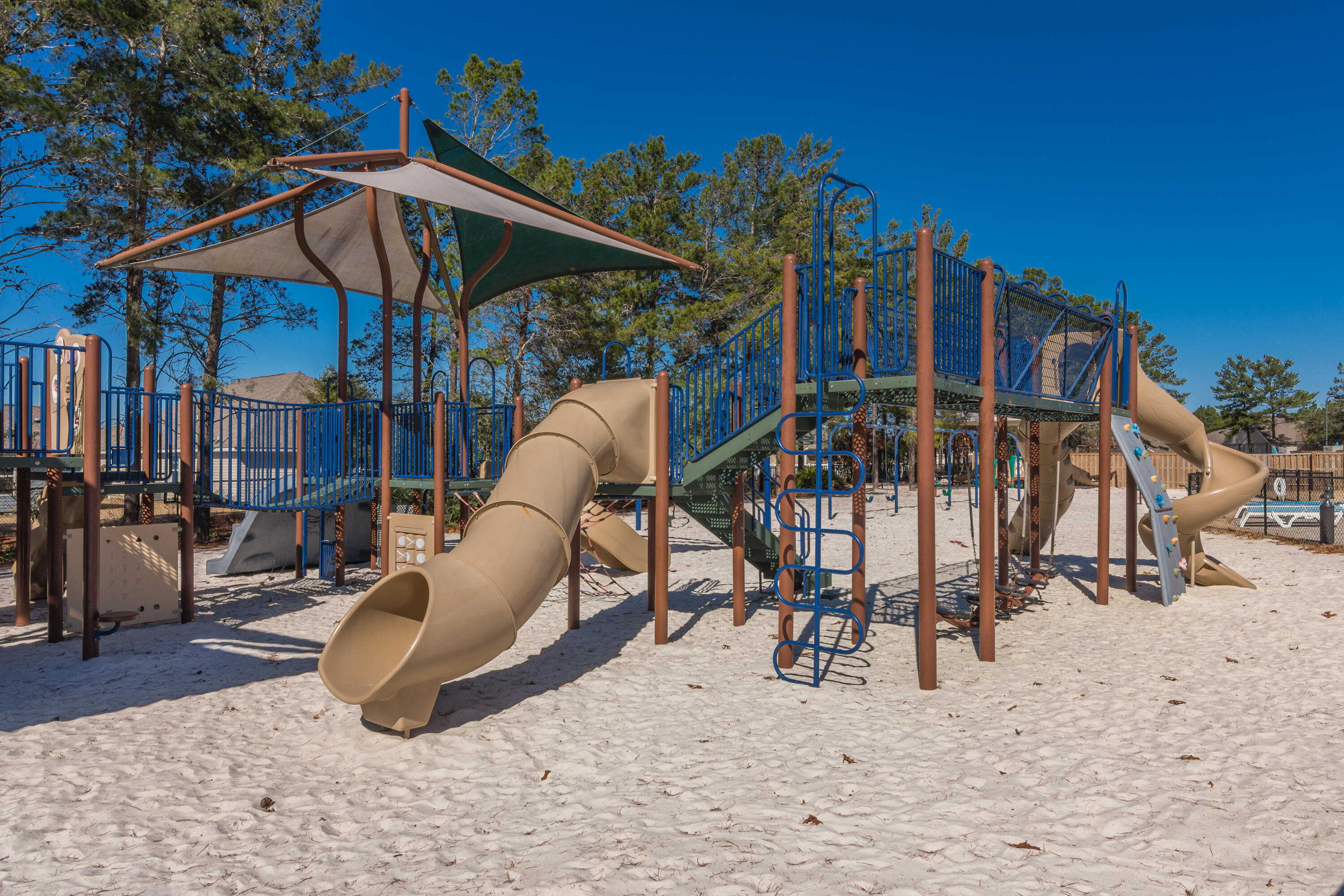 HAMMOCK BAY - Residential
