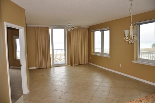 SUMMERWIND CONDOS - Residential