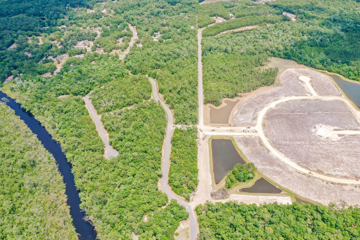 MAGNOLIA BAY ESTATES - Land