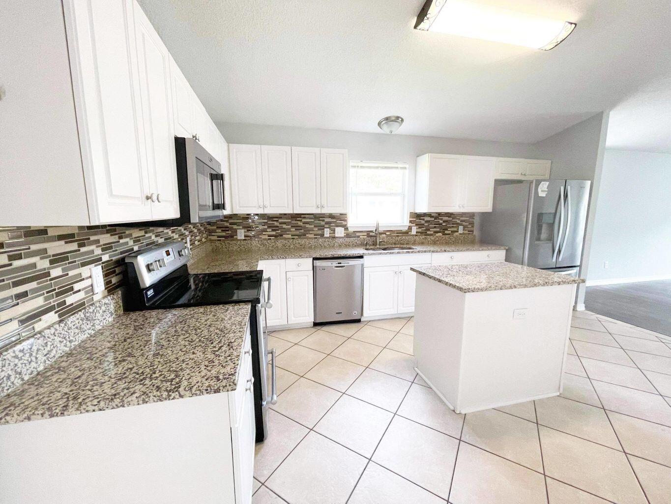 PARKER PLACE - Residential Lease
