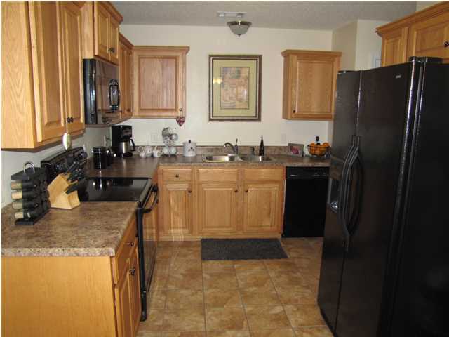 ADAMS POWELL EAST - Residential Lease