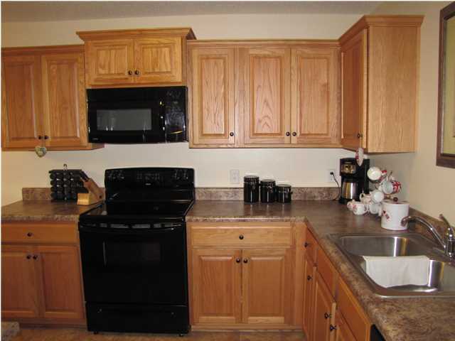 ADAMS POWELL EAST - Residential Lease