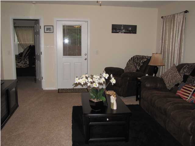 ADAMS POWELL EAST - Residential Lease