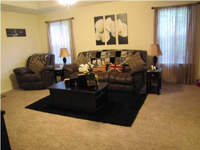ADAMS POWELL EAST - Residential Lease