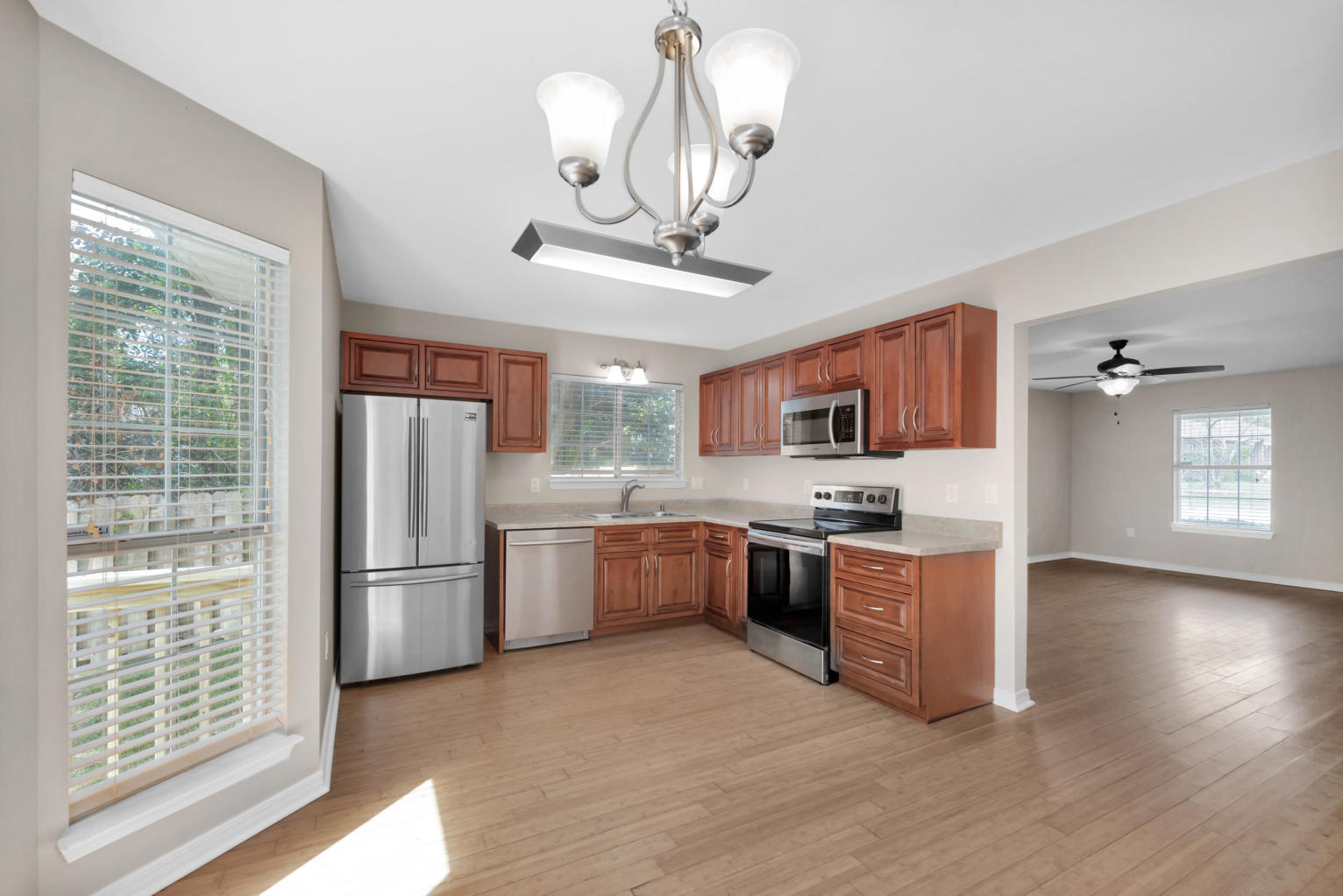 BROOKWOOD - Residential Lease