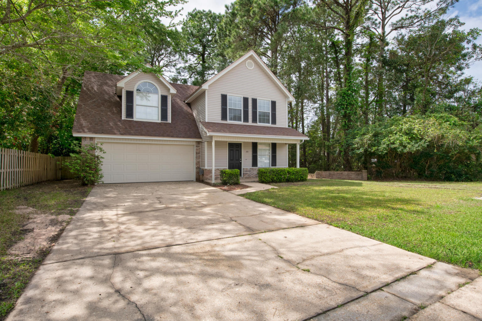 BROOKWOOD - Residential Lease