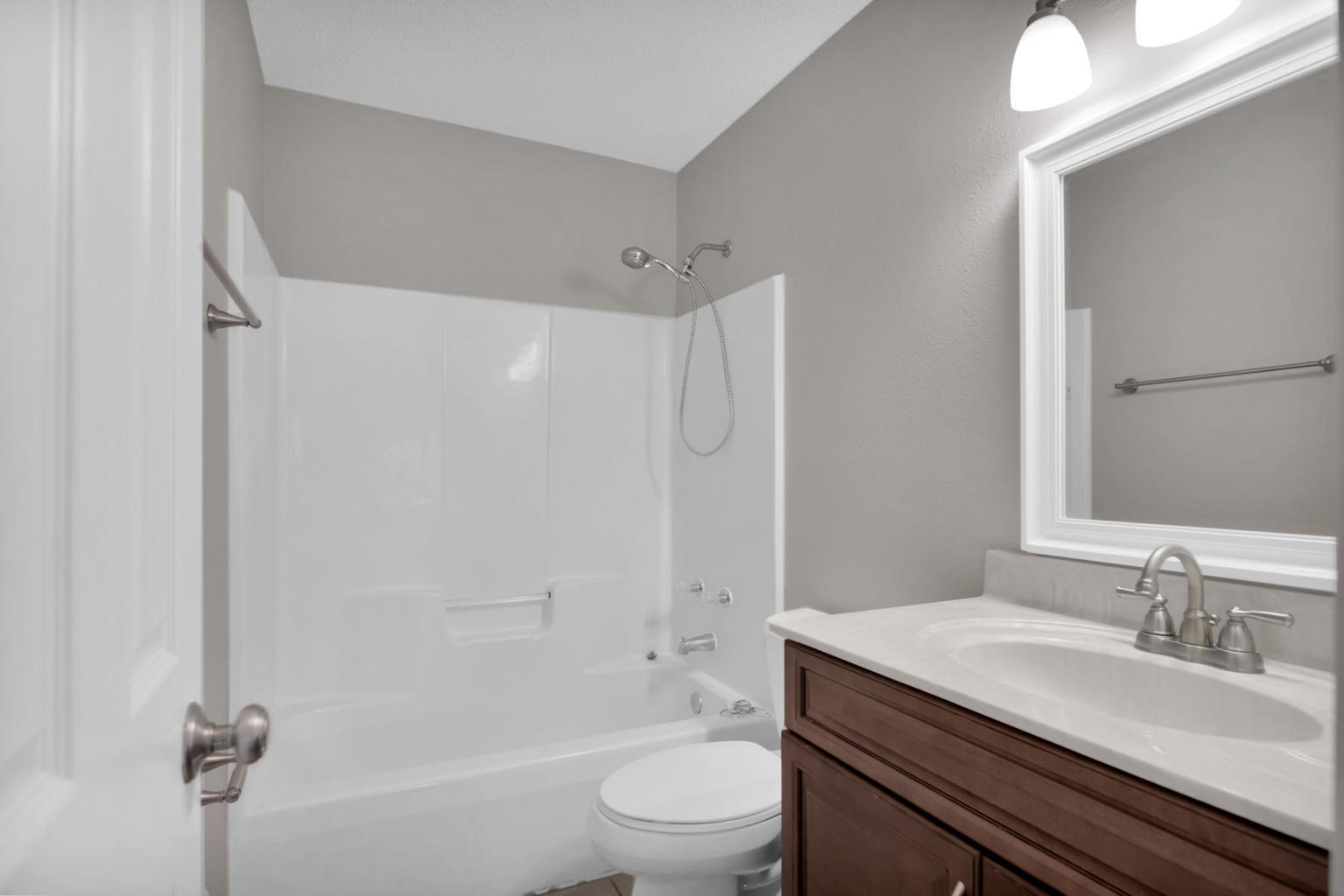 BROOKWOOD - Residential Lease