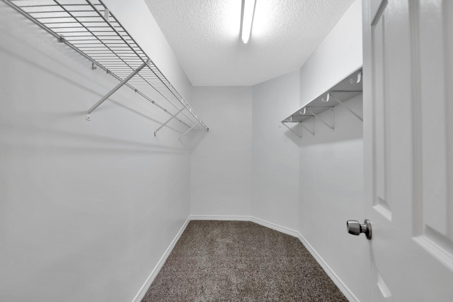 BROOKWOOD - Residential Lease