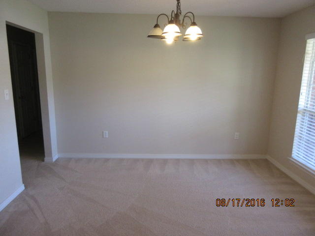 HAMPTON RIDGE - Residential Lease