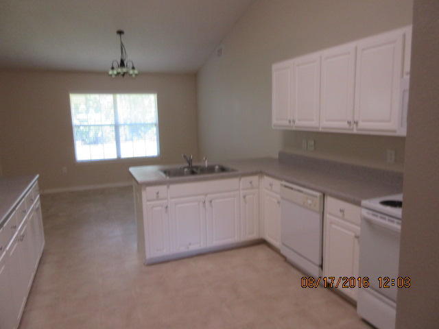 HAMPTON RIDGE - Residential Lease