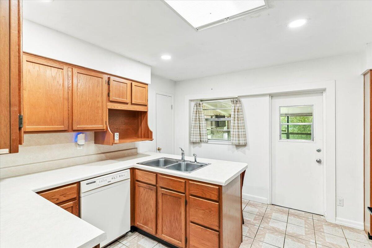 VESTA HEIGHTS 1ST ADDN - Residential