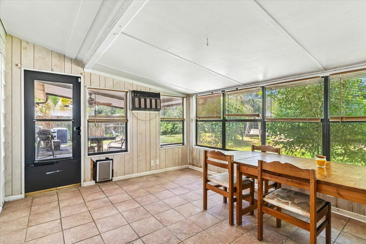 VESTA HEIGHTS 1ST ADDN - Residential