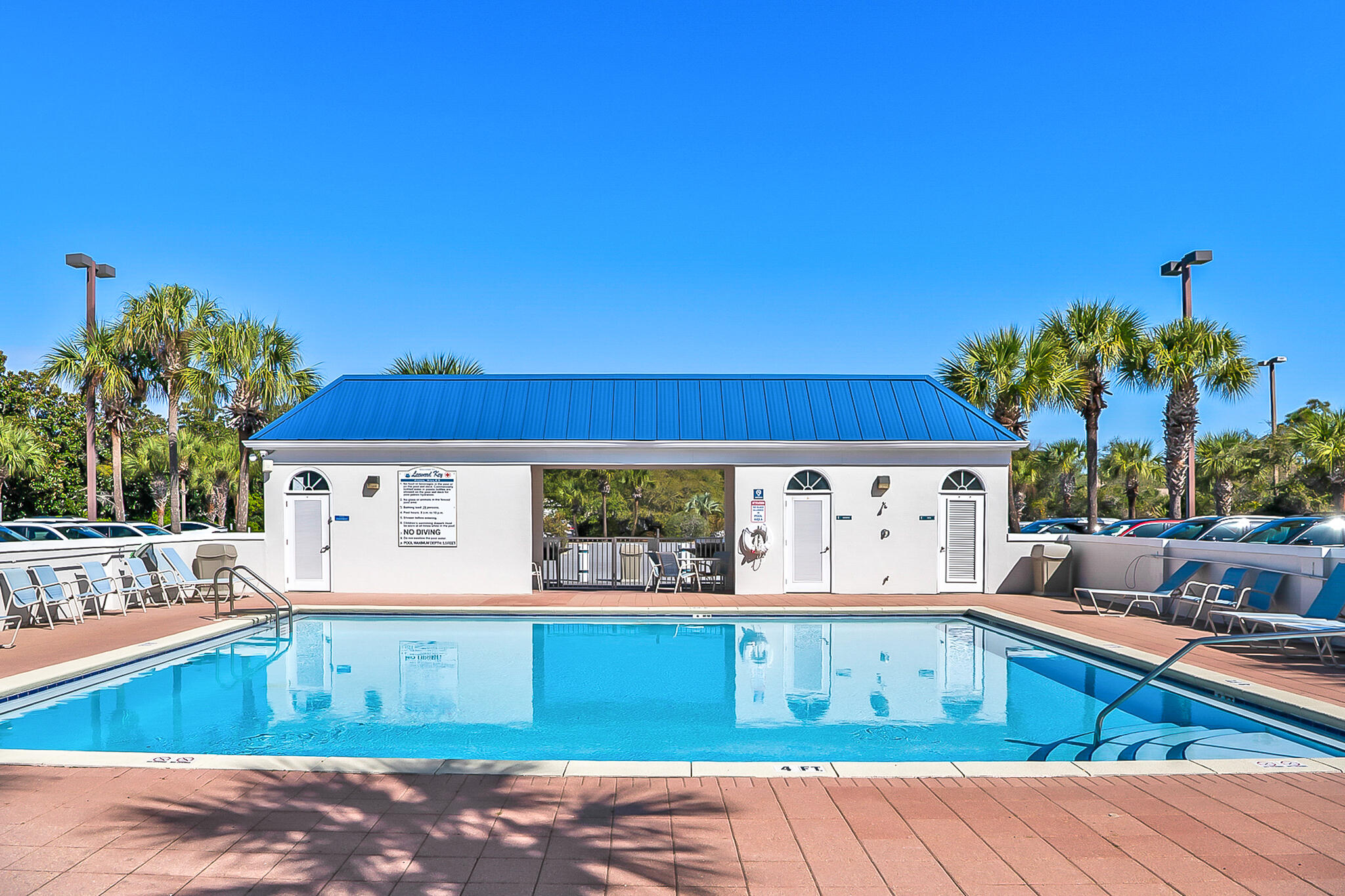 LEEWARD KEY - Residential
