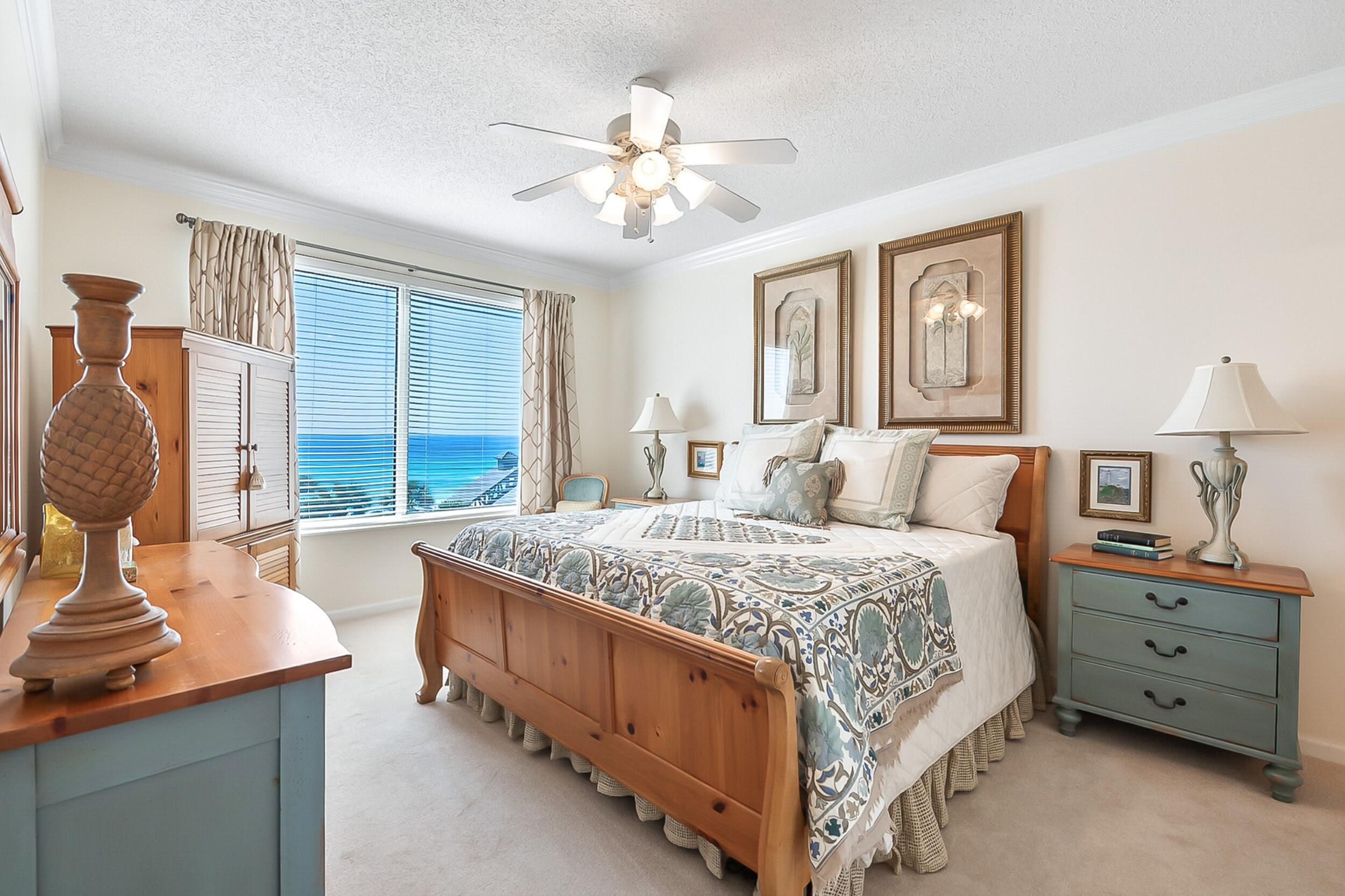 LEEWARD KEY - Residential