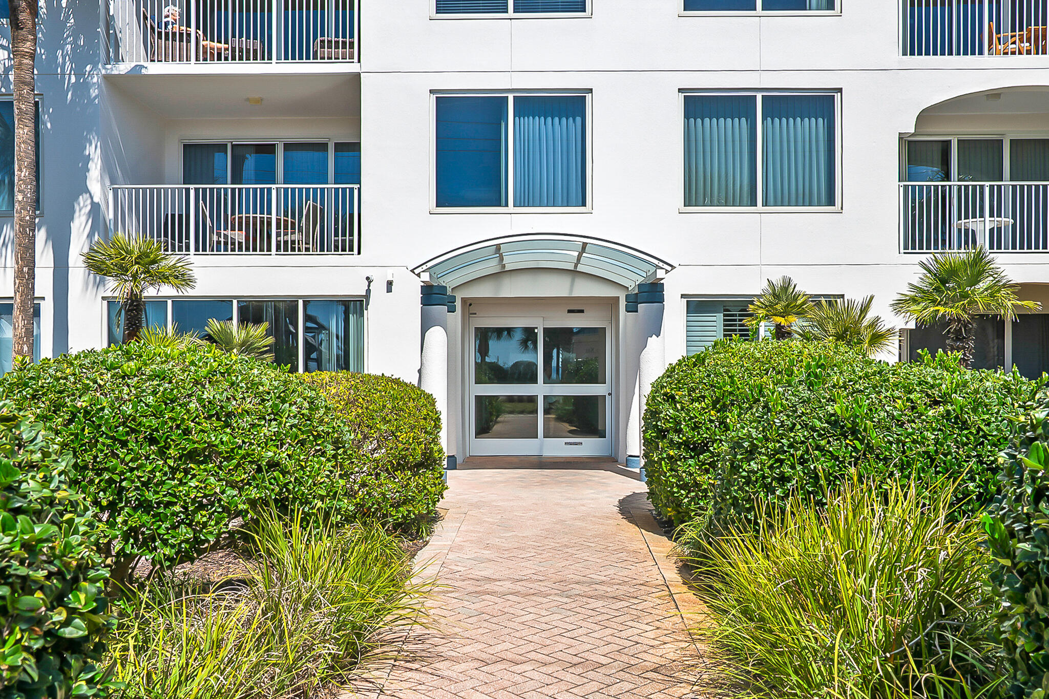 LEEWARD KEY - Residential