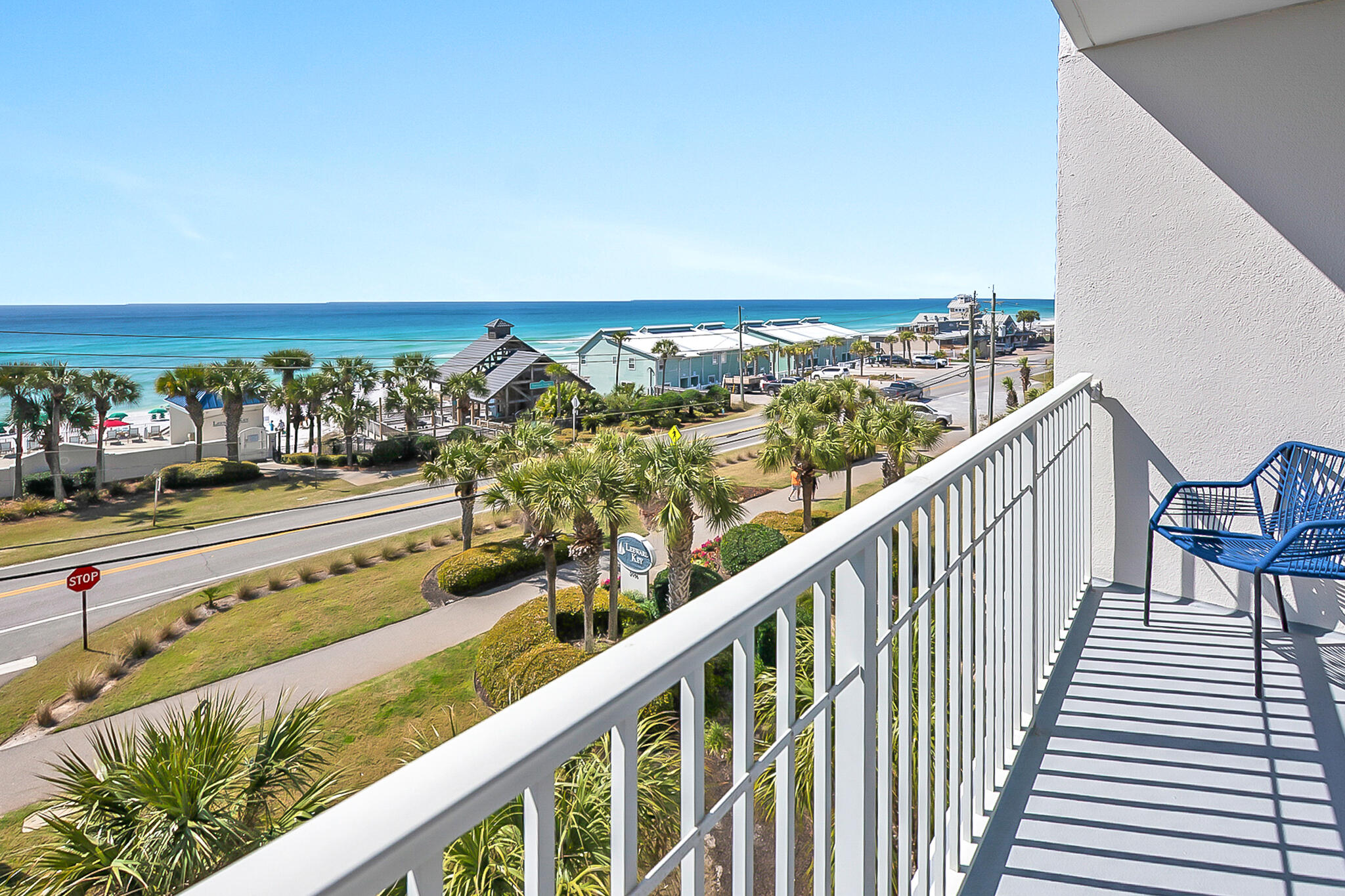 LEEWARD KEY - Residential