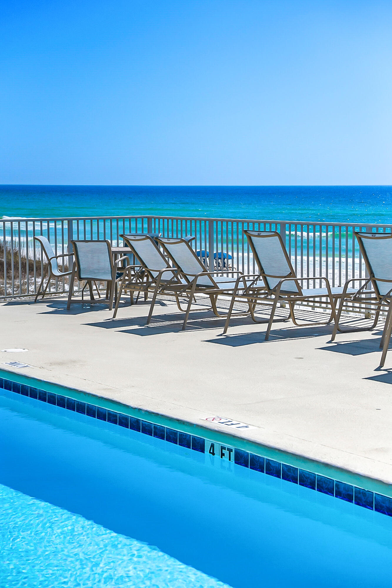 LEEWARD KEY - Residential