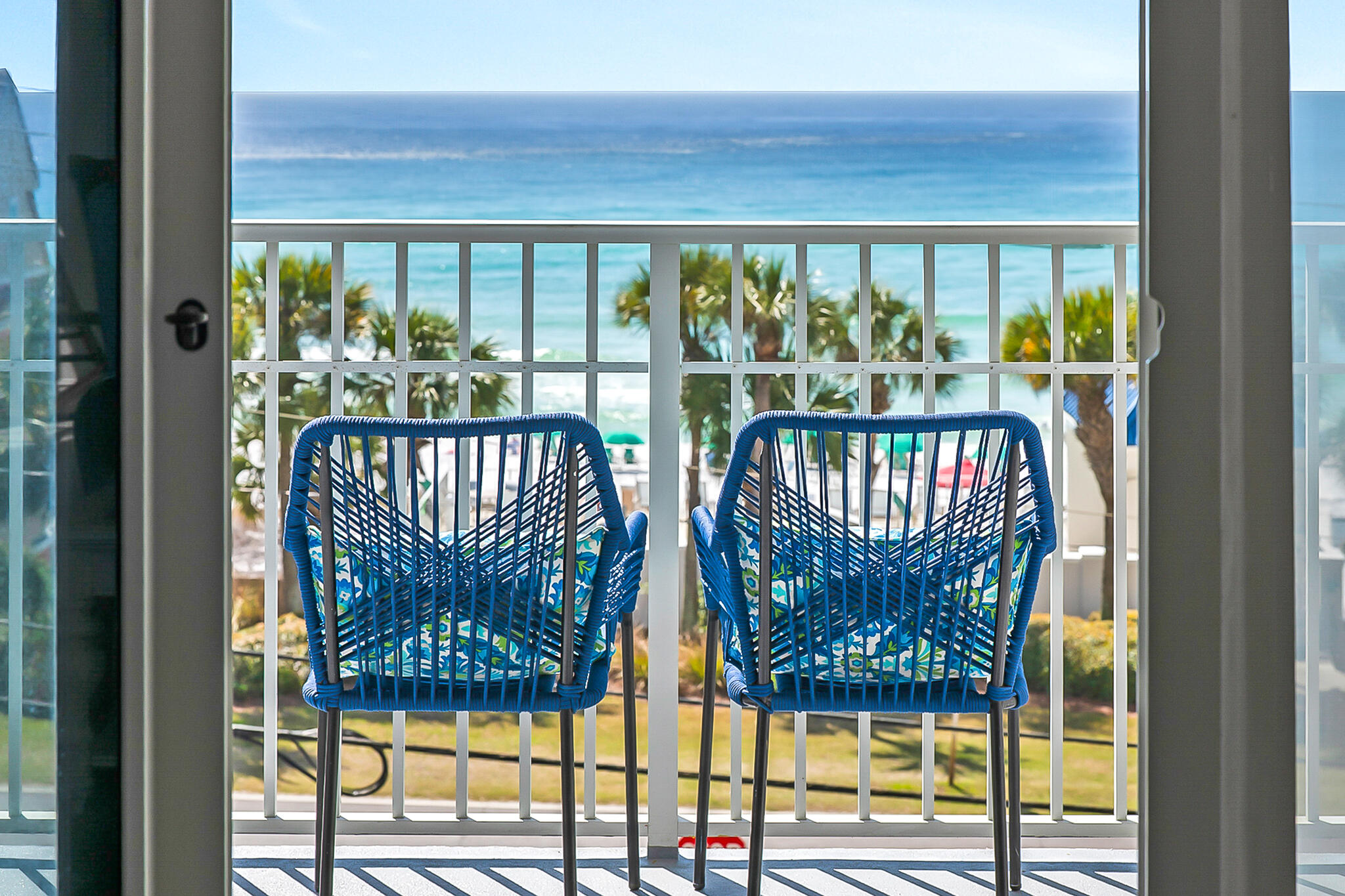 LEEWARD KEY - Residential