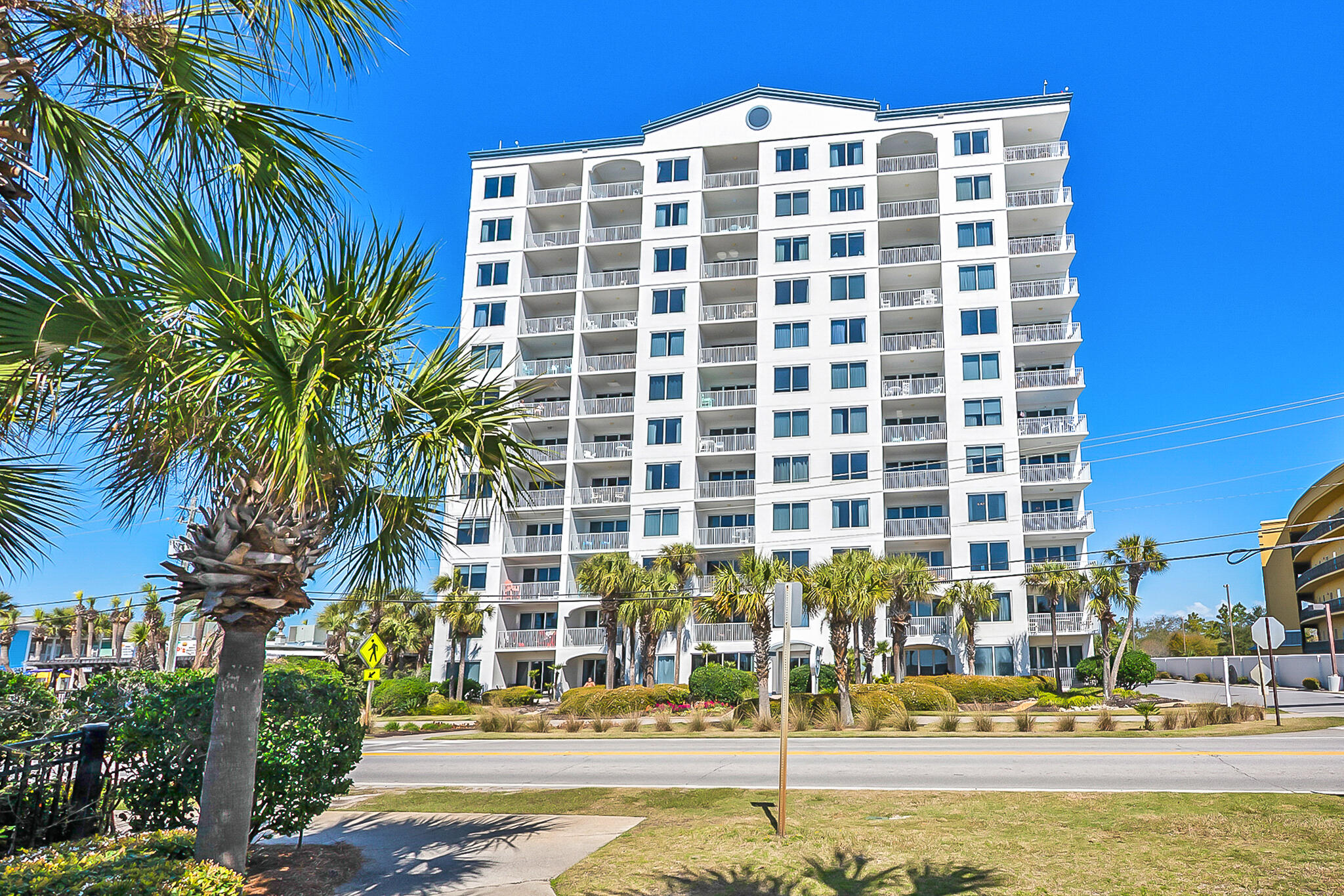 LEEWARD KEY - Residential